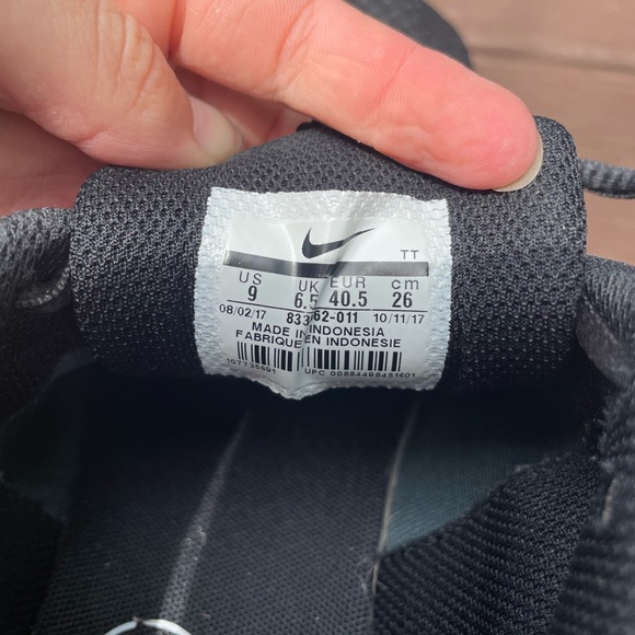 Like new Nike Air sneakers - Picture 4 of 4